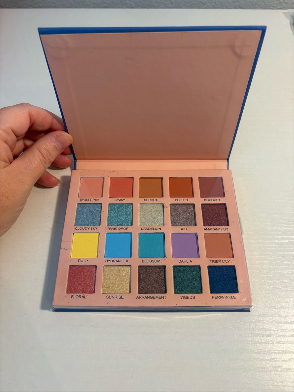 Prolux Perfect Bloom Eyeshadow Palette 18 Colors NEW